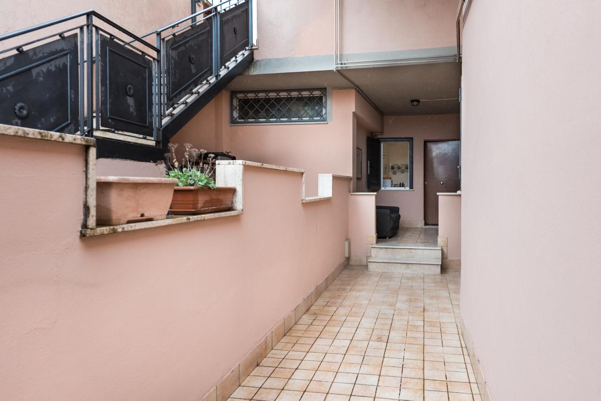 Travelershome Ciampino 170 Station Street Exterior photo